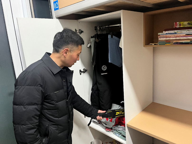 走访入寝，关怀暖心——淮北一中高一年级开展班主任查寝活动(1)183.png